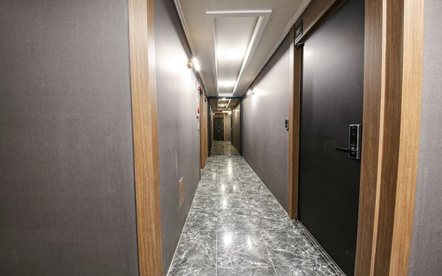 Diamond Hotel