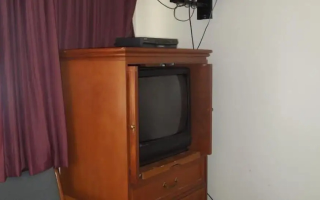 Lee's Motel