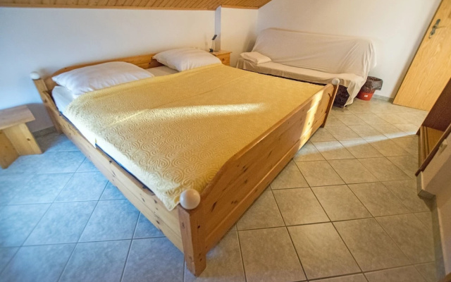 Apartments Juric-on Quiet Location