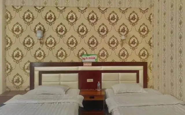 Chuxiong Jinfu Hotel