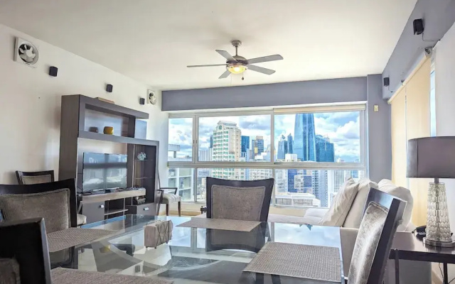 1 BDR apartment on Balboa Avenue