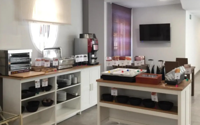 Deluxe Artemisa Sevilla