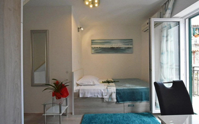 Apartments and rooms with WiFi Split - 18909