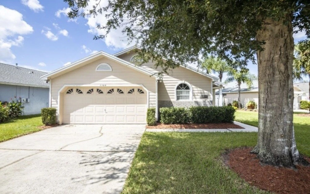 Peaceful Indian Ridge Oaks 4 Bedroom Home by Redawning