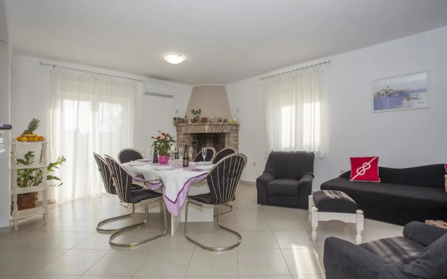 Holiday House Leonida