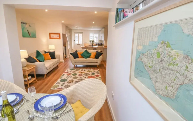 Sandy Cottage