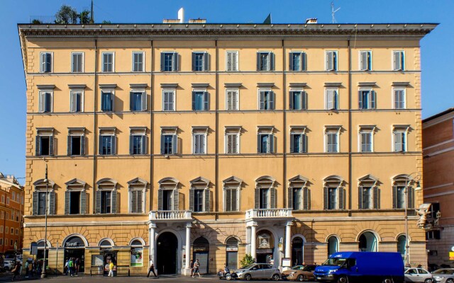 Отель Domus Liberius - Rome Town House Италия, Рим - 2 отзыва об отеле, цены и фото номеров - забронировать отель Domus Liberius - Rome Town House онлайн вид на фасад