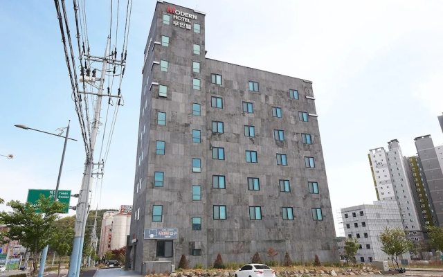 Modern Hotel
