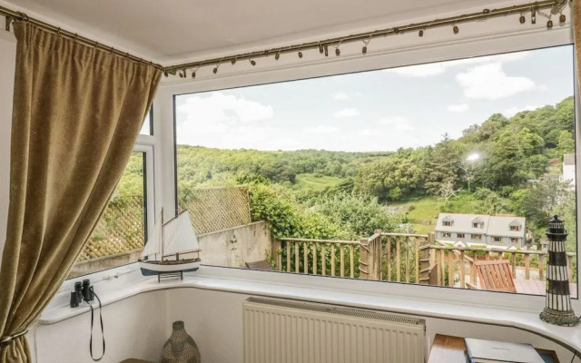 Lowena Cottage