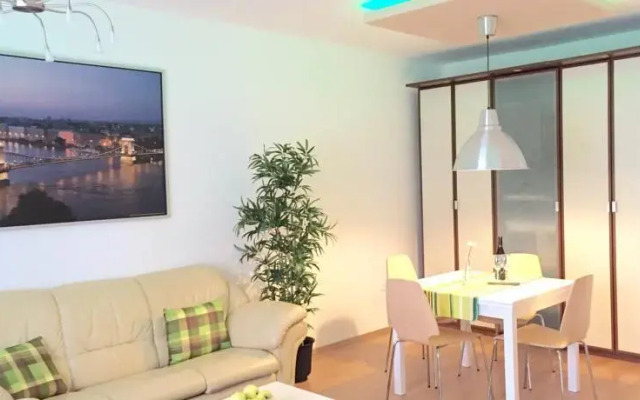 Semiramis Apartment