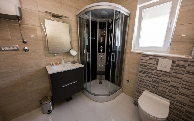 Villa Hedonist