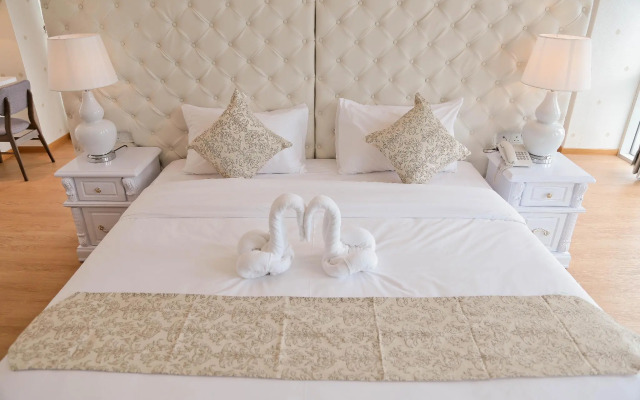 Top Holiday Hotel @ The Mines Seri Kembangan