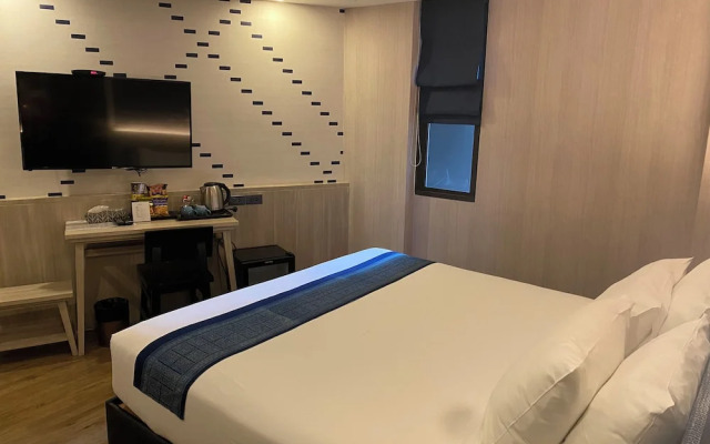 Salee Boutique Hotel