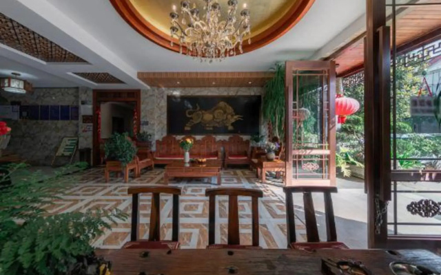 Ziyu Holiday Hotel (Lijiang Ancient City)