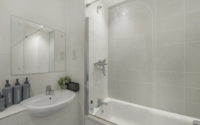 Sleeps 8 With Garden and Pet Friendly