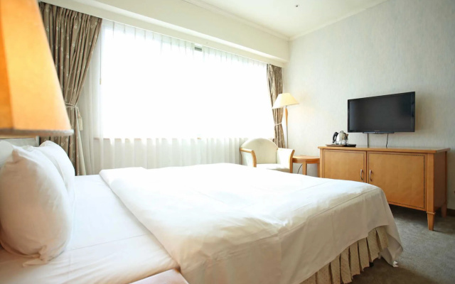 The Koos Hotel