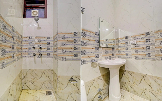OYO 76181 Hotel Raj Residency