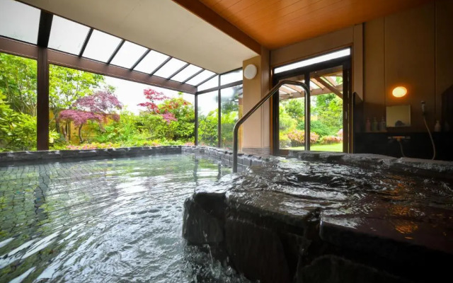 Awarakitagata Onsen Kohanso Hanayurari
