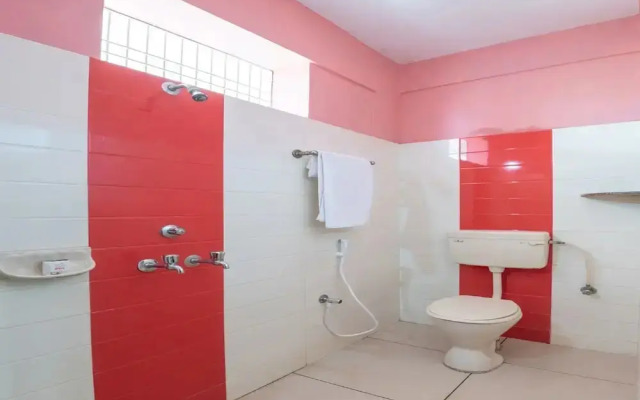 Udupi Sindhuri Inn by OYO Rooms