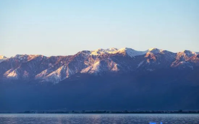 Wuxin Lake View Hostel