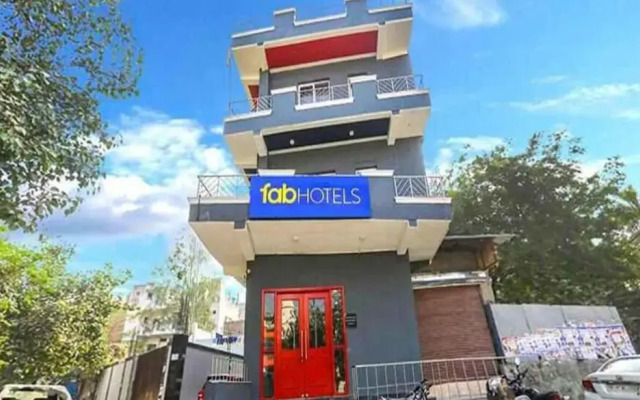 Hotel Yellow Chilli