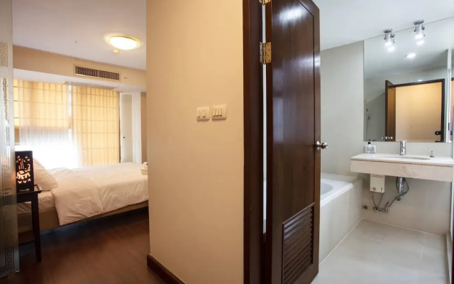 7D - 3 Bedroom Downtown Apartment With Shared Pool