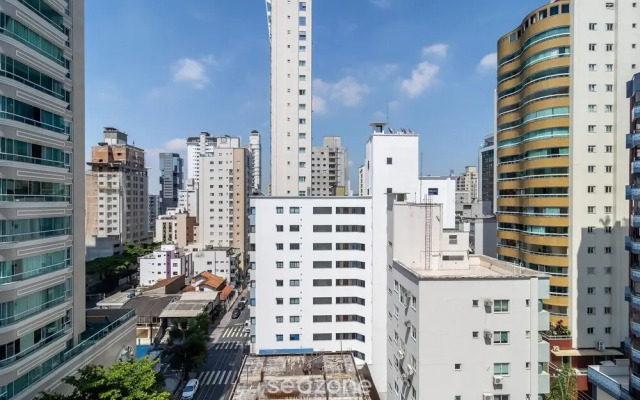 Aprt w Balcony 600m fr the Coast Centro BC Ejf0702