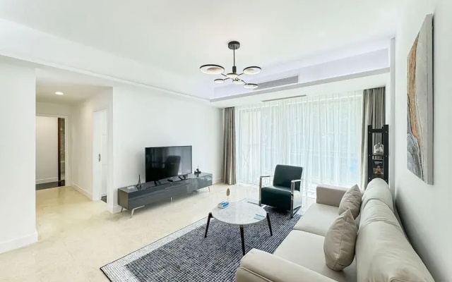 Tyms 3BR 2BA Apt West NanjingRD Line2 14