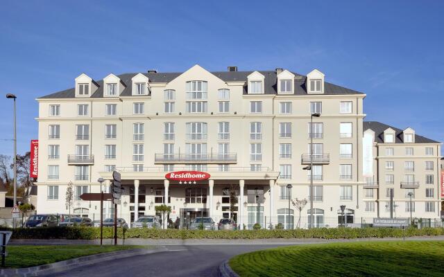 Отель Residhome Roissy-Park вид на фасад