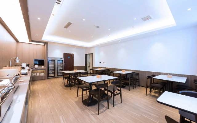Wanting Hotel (Zhengzhou Zhenghonghui Yinping Road Subway Station)