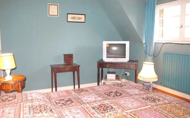 House With 3 Bedrooms in Plounévez-lochrist, With Furnished Garden and