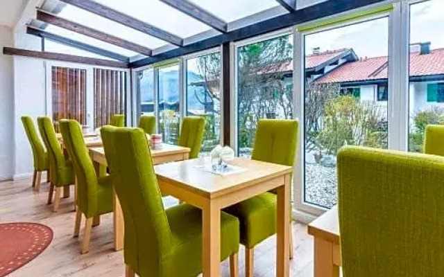 Das Maximilian by stayFritz - DZ Sonnblick mit Frühstück, Sauna & Schwimmteich