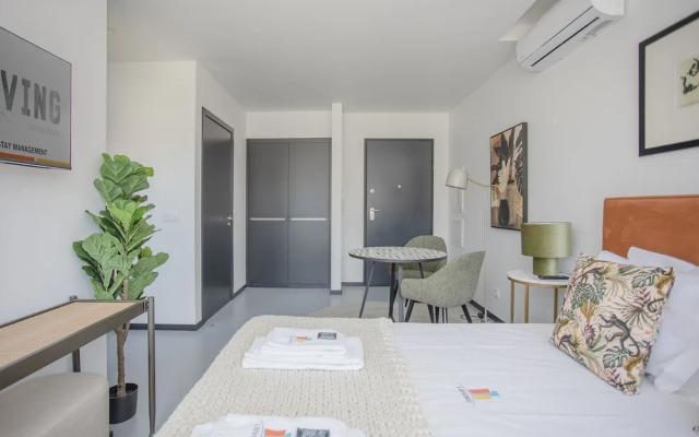 Liiiving in Porto- City Delight Studio I