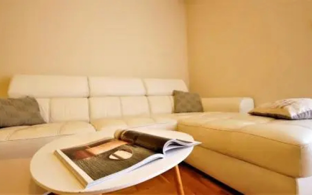 Lux Apartment 777