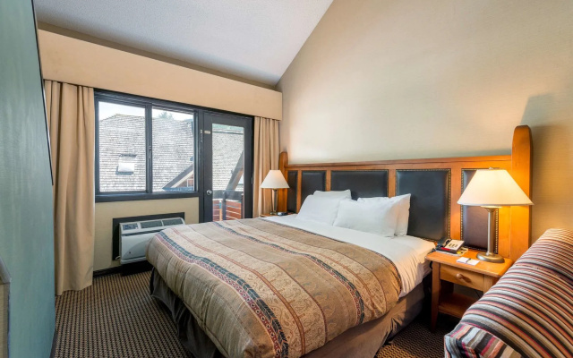 Blackcomb Lodge