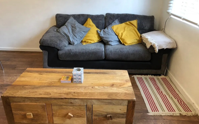 Spacious 1 Bedroom Flat in Hanover