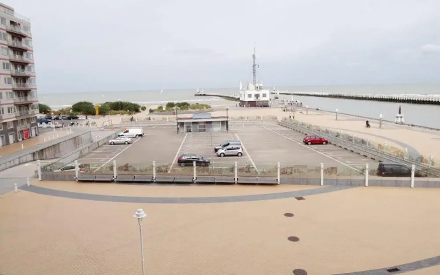 Apartment in Nieuwpoort With Stunning Sea Views