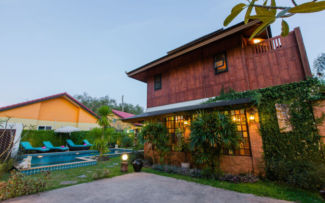 Отель Lemon Tree Naturist Phuket Niharn Beach вид на фасад