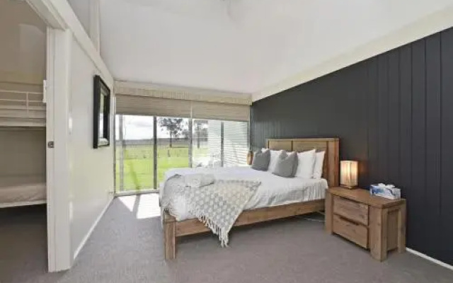 Ironbark Villa 1