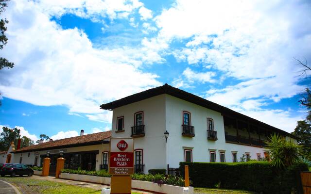 Отель Best Western Plus Puebla вид на фасад