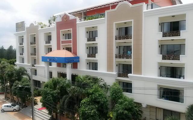 Meridian De Bangkok Hotel вид на фасад