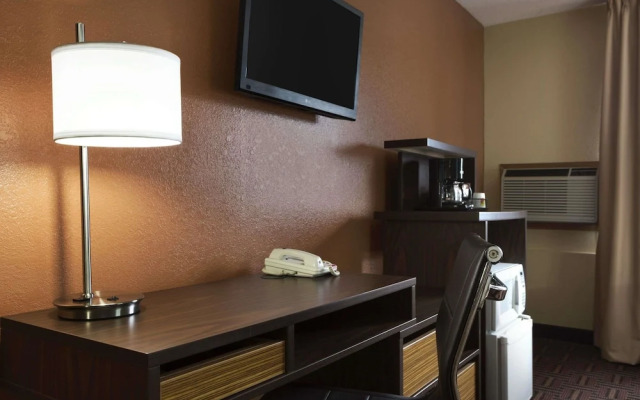Super 8 Mount Vernon IL