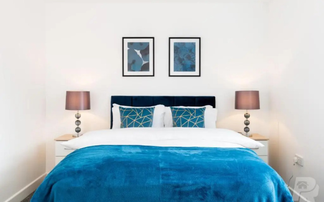 Birmingham Estate - Contractor & Group Accommodation - Secure Parking