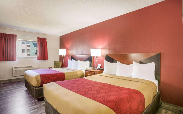 Econo Lodge Cedar Rapids South