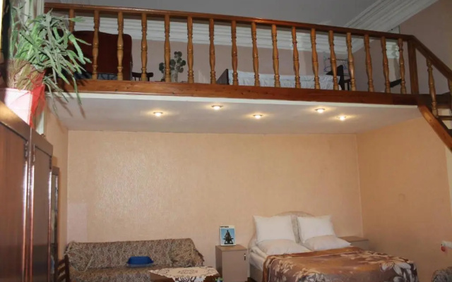 Grandma`s Hotel