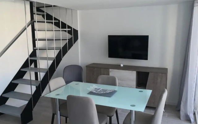 Skol 406A by Completely Marbella
