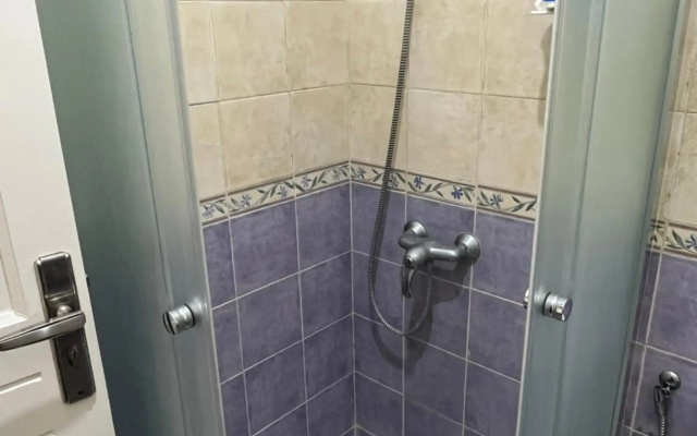 El Aouina: Superbe appartement S+1 en résidence
