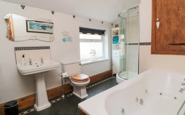 Sands End Cottage