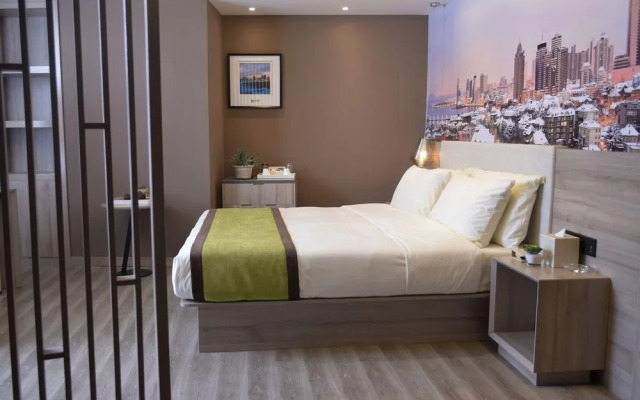 Olympic Sailing Center Atour Hotel