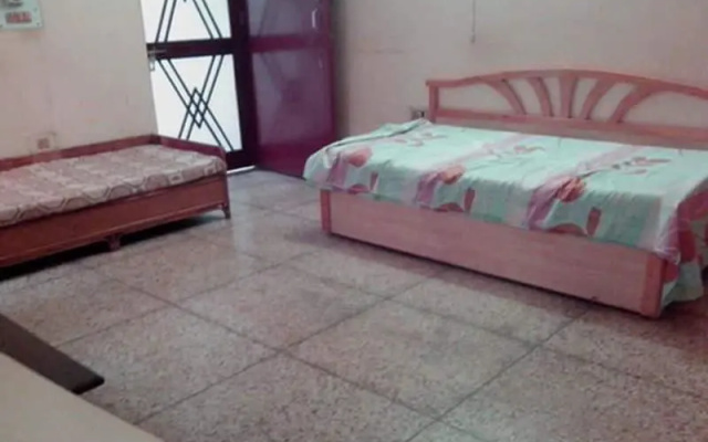 Chandralok Hotel